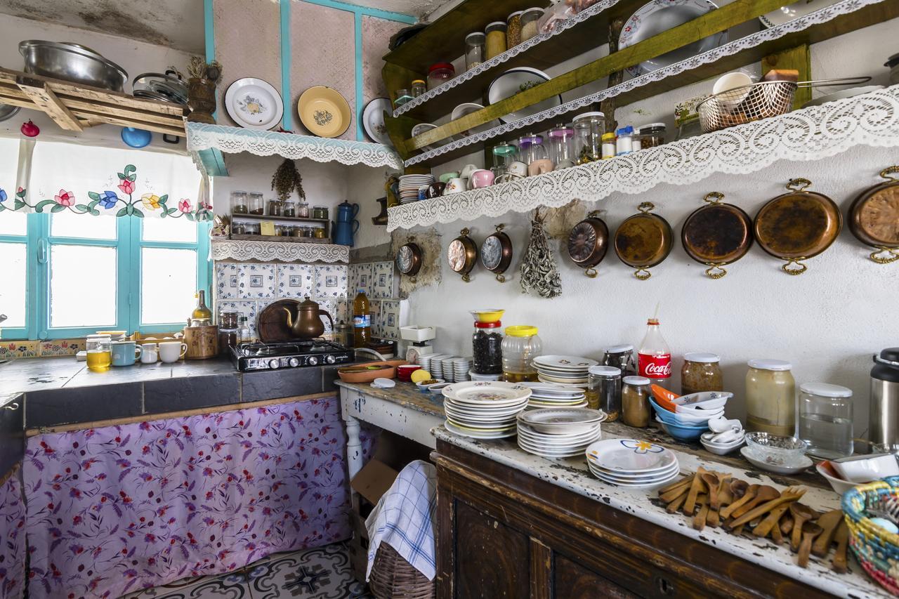 Hobbithousebademler Bed and Breakfast Urla Exterior foto