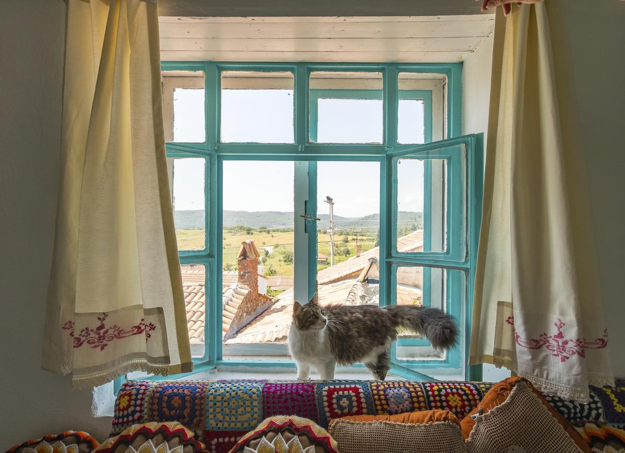 Hobbithousebademler Bed and Breakfast Urla Exterior foto