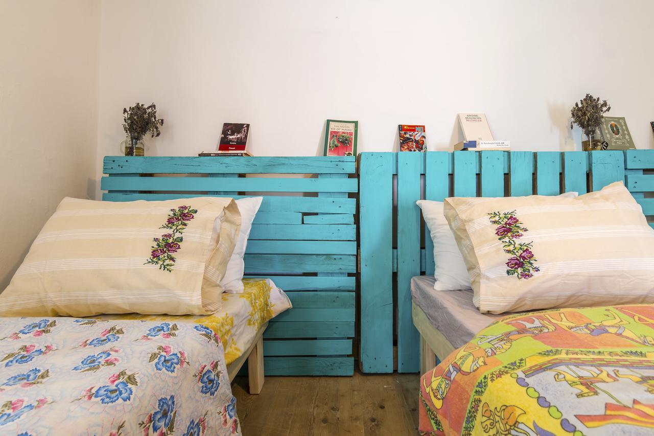 Hobbithousebademler Bed and Breakfast Urla Exterior foto