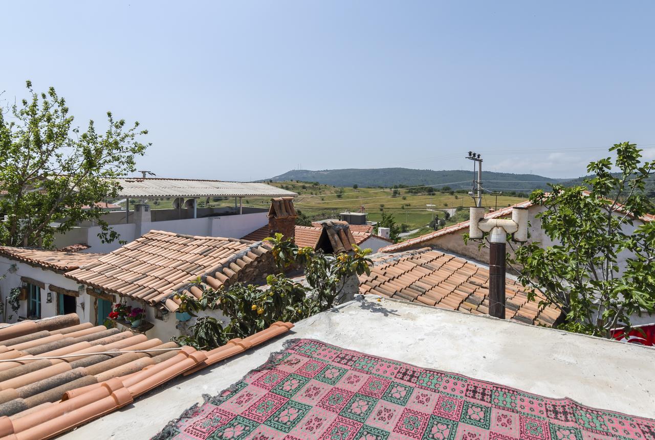 Hobbithousebademler Bed and Breakfast Urla Exterior foto