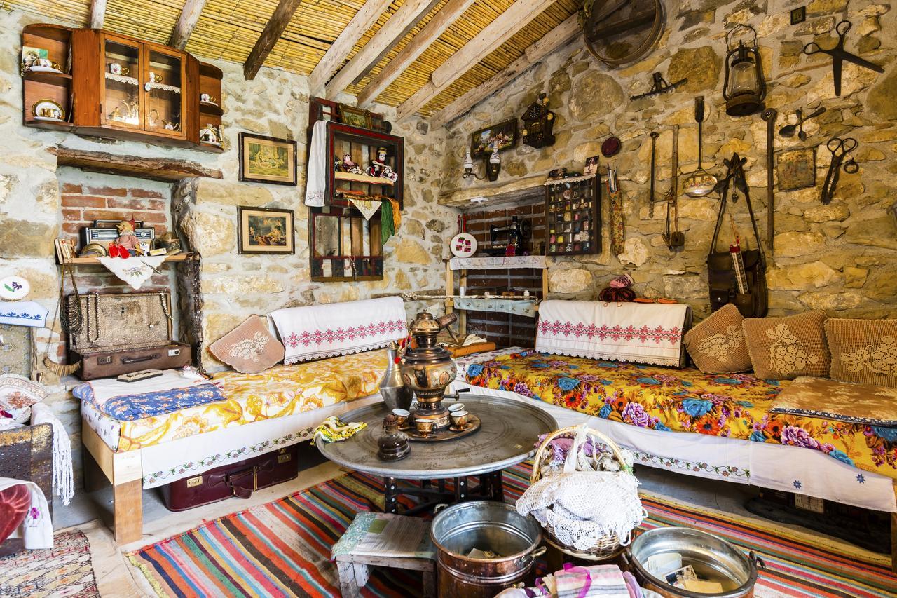 Hobbithousebademler Bed and Breakfast Urla Exterior foto
