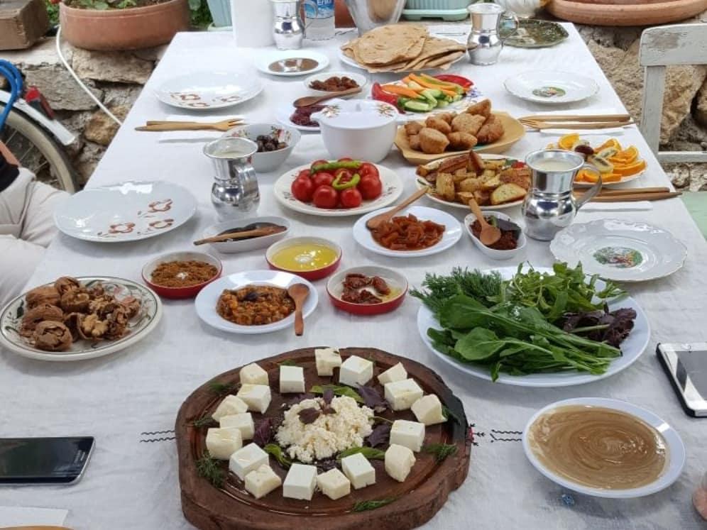 Hobbithousebademler Bed and Breakfast Urla Exterior foto