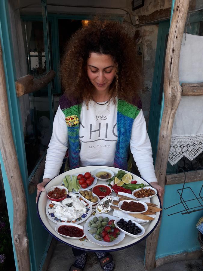 Hobbithousebademler Bed and Breakfast Urla Exterior foto